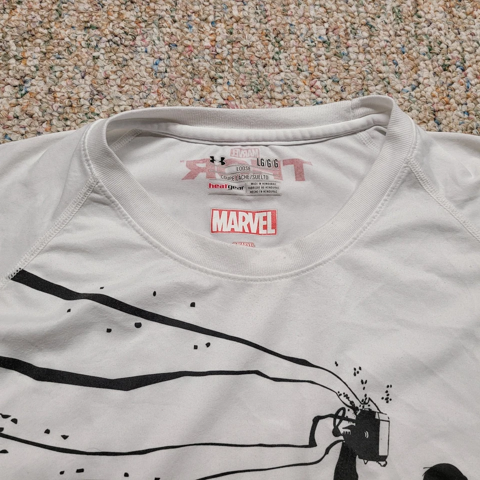 Camisa Under Armour Masculina Grande Off White Thor Marvel Manga Curta Heatgear Solta - Imagem 2 de 4