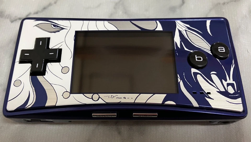 Used Final Fantasy IV Advance + Amano Yoshitaka Design Game Boy Micro Bundle - Image 4 of 4