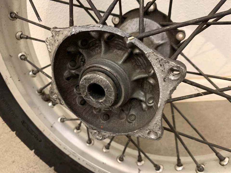 96 KTM 620 RXC Rear Wheel Rim Spokes Tire Supermoto *damaged hub* 18X2.50 - Image 3 of 4