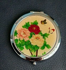 Floral Compact With Mirror Silver Tone With Roses And Butterflies Texturized 