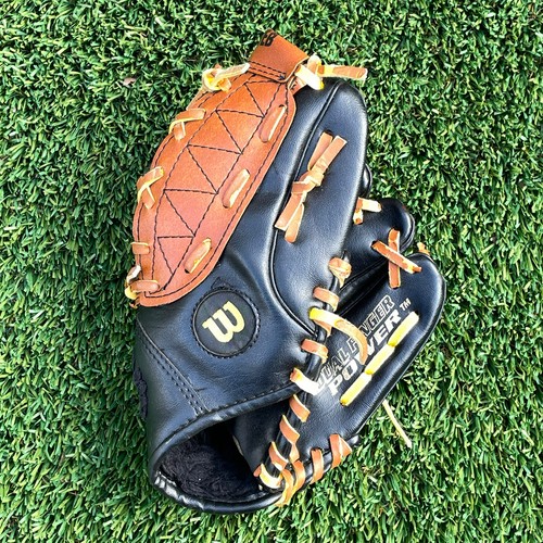 Wilson A2493 Easy Catch 9.5” Tball Baseball Glove RHT black w brown