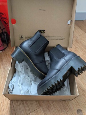 NEW Doc Marten Rometty Platform Chelsea Boots Wyoming Leather S8