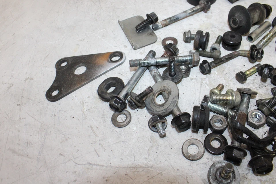 Yamaha XT350 1987 OEM pernos de montaje de motor hardware tornillos de motor Foto 3 de 4