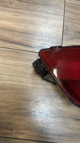 2013-2016 Mazda CX5 Rear Right Reflector OEM KD31 515L0 - Picture 4 of 13