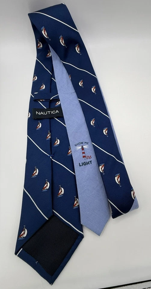 Nautica 100% Silk Front/Cotton Tail Blue Sailing Tie Embroidered Light House - Imagem 3 de 4