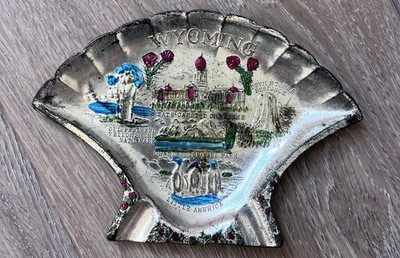 Ultra-Rare Vintage Wyoming Ashtray. Mid-20th Century American Travel Iconography