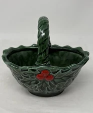 Lefton Green Holly Berry Basket Vintage 1970/71  5"
