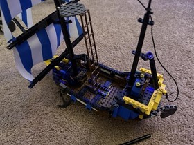 LEGO 6274 Caribbean Clipper 1989 Bluecoat Ship w Sails Cannons & Minifigs GREAT!