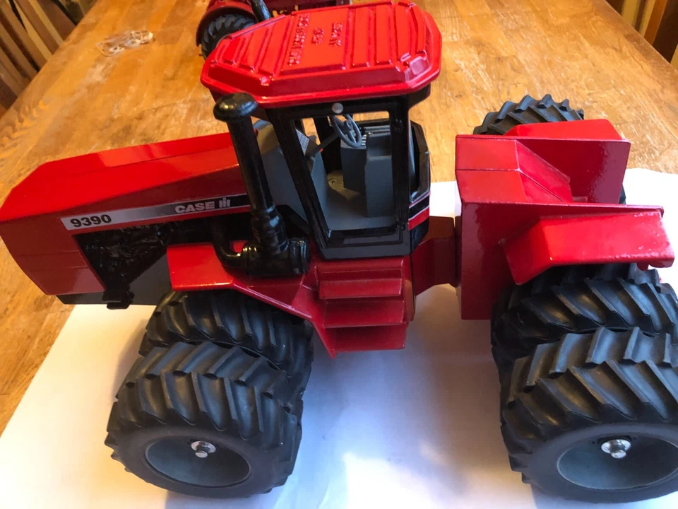 Case IH 9390 Collector's Edition four 4-wheel drive by Scale Models 1/16 scale - Image 4 of 4