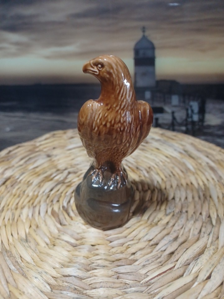 Beswick Eagle Beneagles Scotch Whisky Vintage 1969 Brown Eagle Figure
