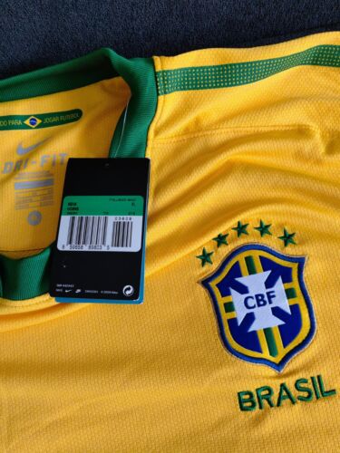 Brasil Football Jersey New Trikot Nike XL Soccer Shirt Yellow Brazil 2010 - Bild 1 von 7