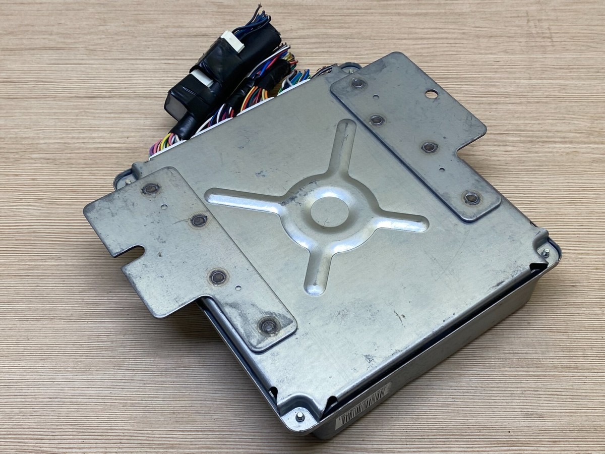 Subaru Impreza 1.5 Engine Control Module Unit Ecu Hitachi Subaru Impreza 1.5 Engine Control Module Unit Ecu Hitachi