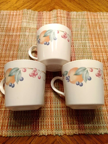 Vintage Corning Ware Corelle Abundance Coffee Cups Mugs Set Of 3 Fruit Pattern