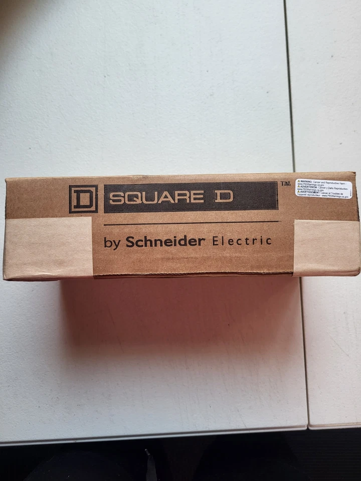 Square D PKOGTA4 Series E01 4 Terminal Grounding Lug Kit for CU - AL Wire - Image 2 of 3