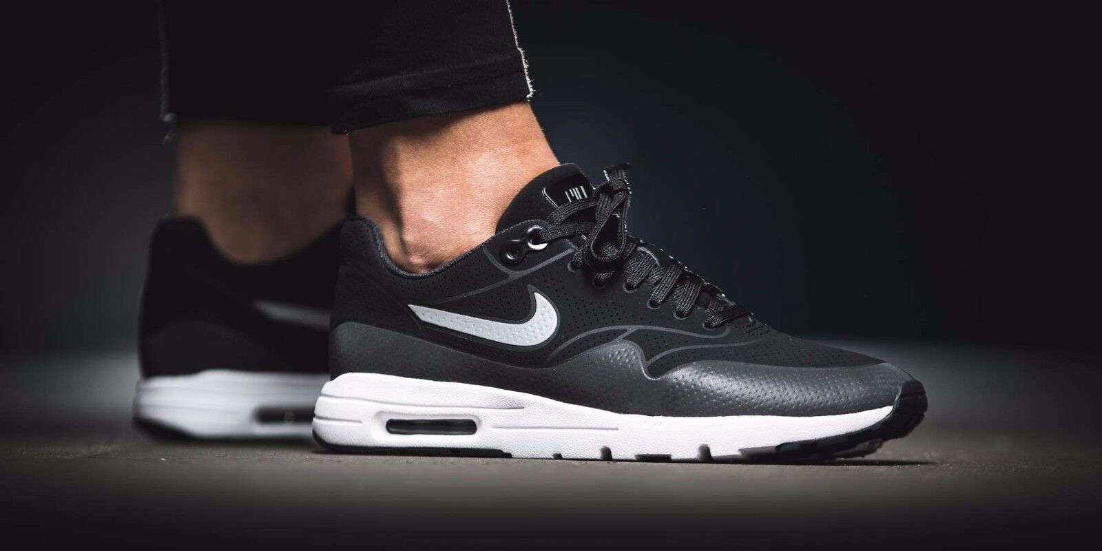 nike air max 1 moire black