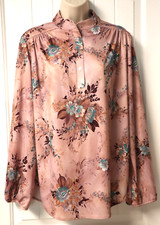 Vintage 1970s MAGGIE SWEET long sleeve floral blouse size M