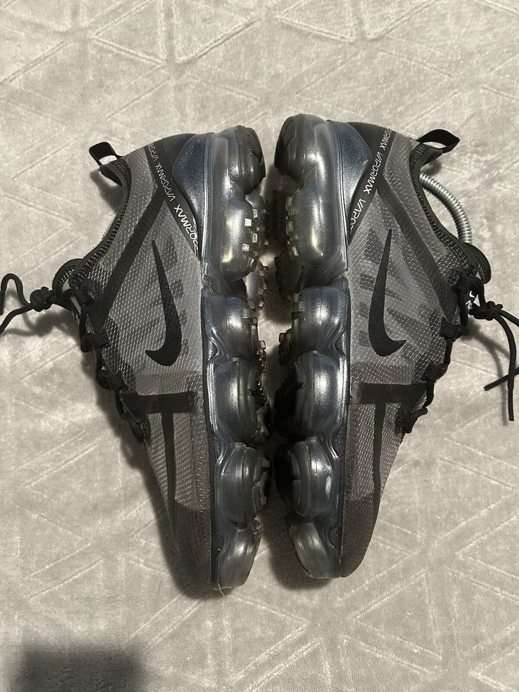 Size 9.5 - Nike Air Vapormax 2019 Ghost Black Grey AR6631-004 🧼CLEAN 9/10