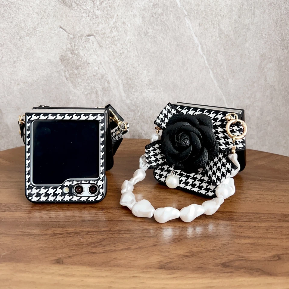 For Samsung Galaxy Z Flip 5/4/3 5G Luxury Hand Bag Case with Elegant Ribbon Grip - Image 4 of 4