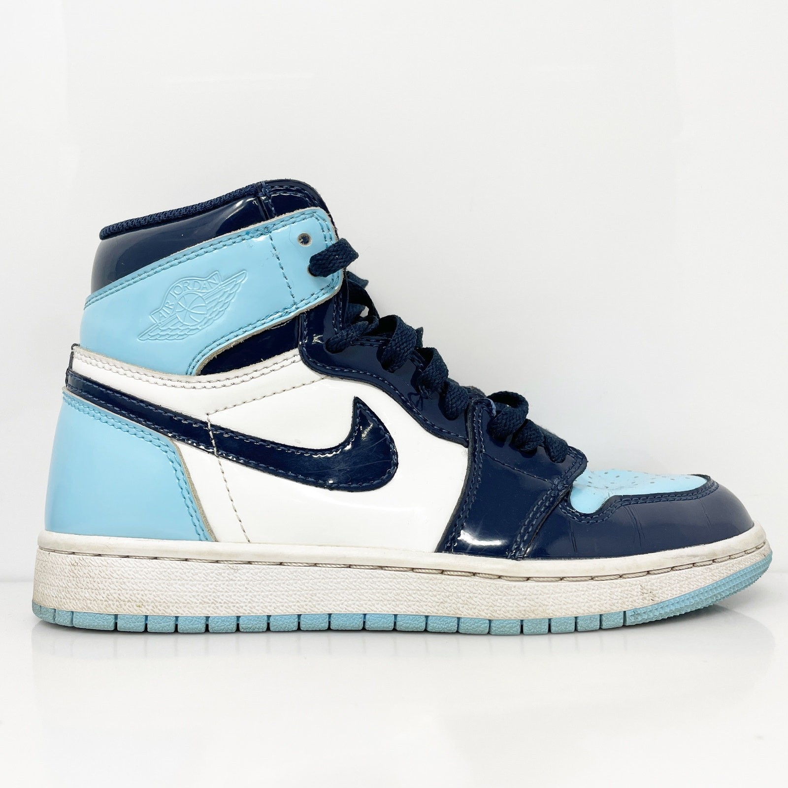 Sneakers Size 7