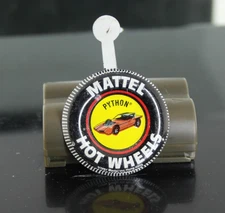 Python  Metal  button badge   Hot Wheels REDLINE