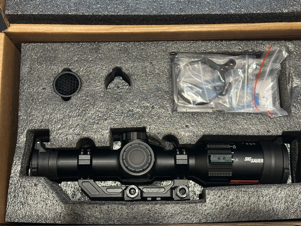 SIG Sauer TANGO 1-6x24 FFP Rifle Scope w RMR top mount BLK/FDE - Image 3 of 3