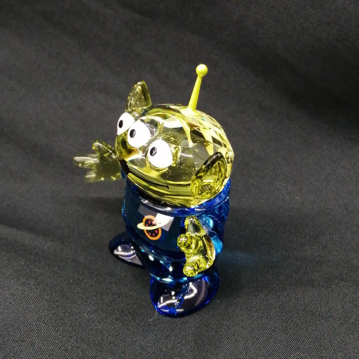 Disney - SWAROVSKI　エイリアン Swarovski Alien Crystal Figurine | Disney Store