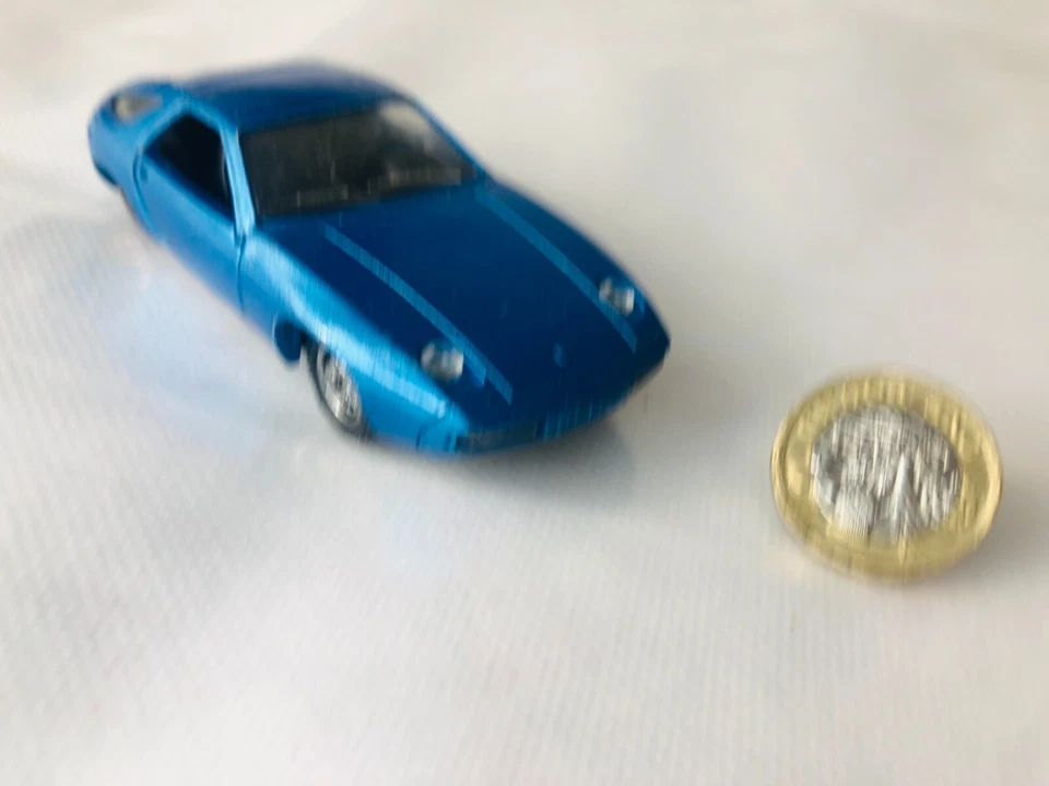 Игрушечный автомобиль Porsche 928 Solido Hi-Fi 43 винтажный имеет проблемы nfb - Изображение 3 из 4