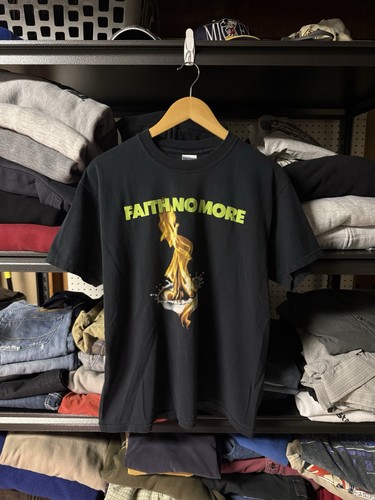 Authentic Vintage Faith No More - The Real Thing Size Large Y2K T Shirt