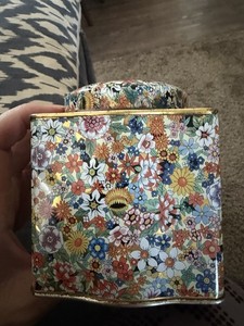 Vintage Damer Floral Tin with Lid. Made In England