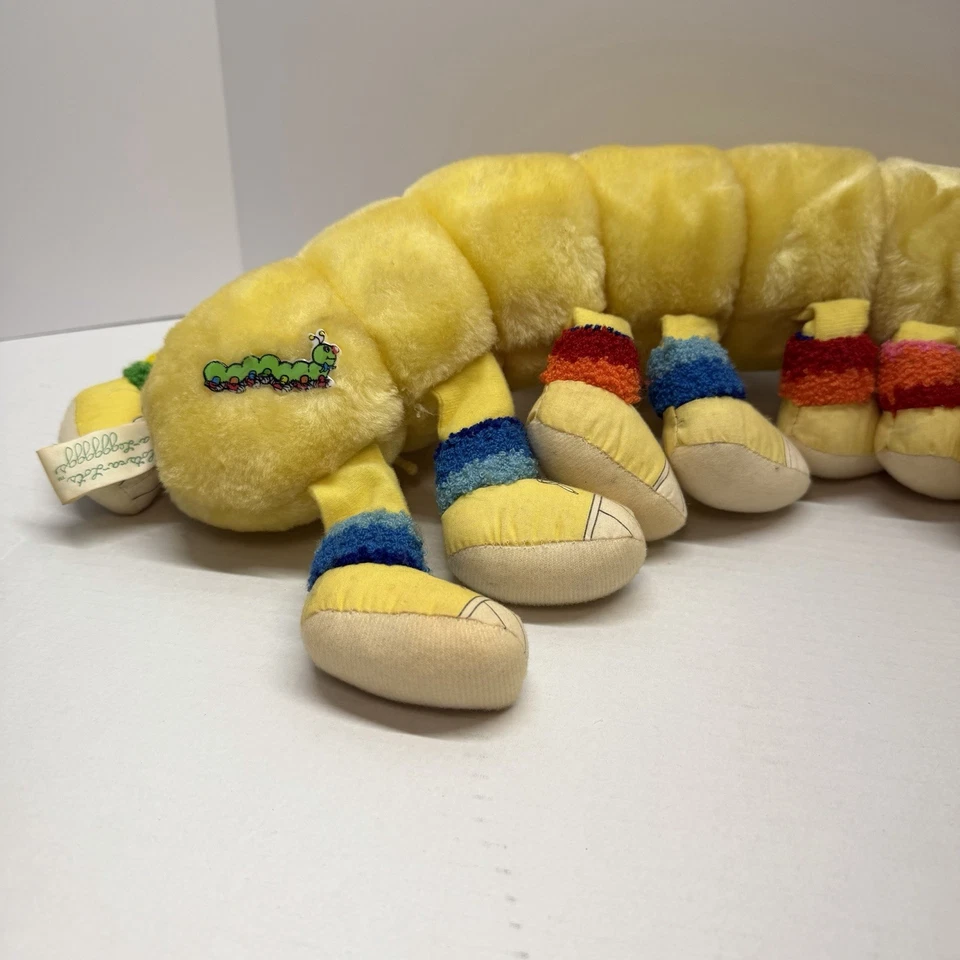 1984 Lots-A-Lots-A-Leggggggs Caterpillar Centipede Commonwealth Yellow Plush 20 - Image 3 of 4