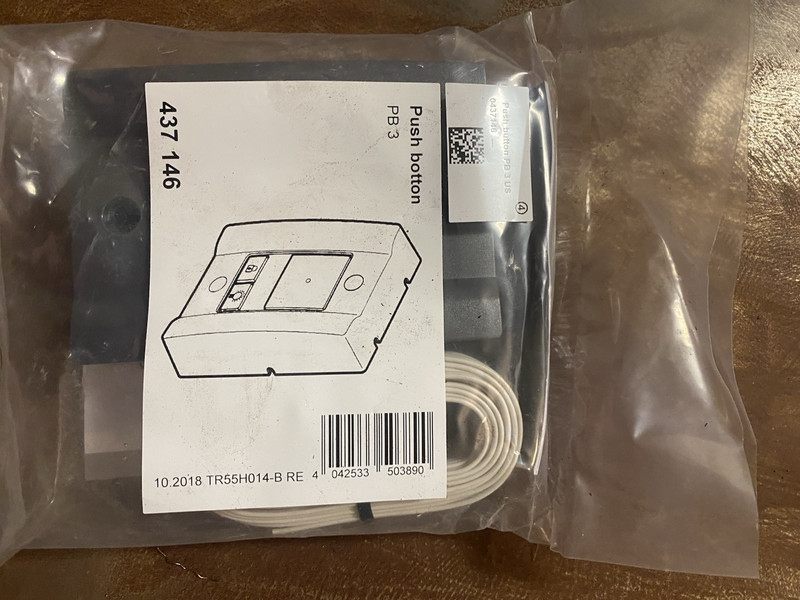 PB 3 Wired Industrial On/Off Pushbutton Switch Black MPN 437146 437 146