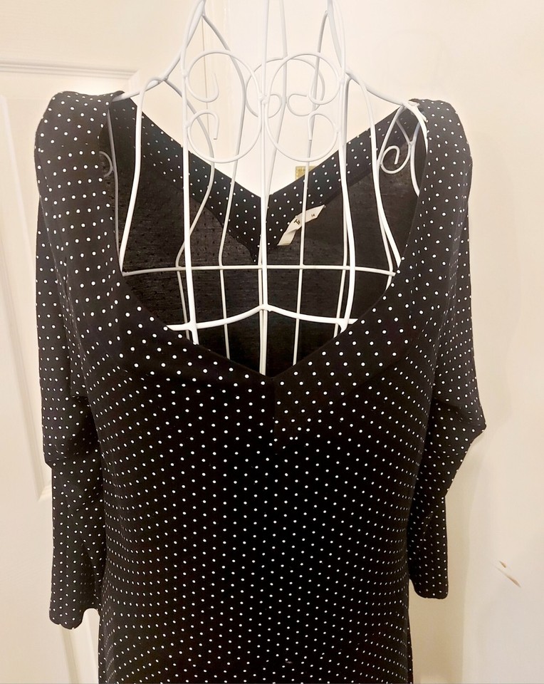 Ladies Superb quality Size 14 TU dress Navy Blue Polka Dot hardly worn