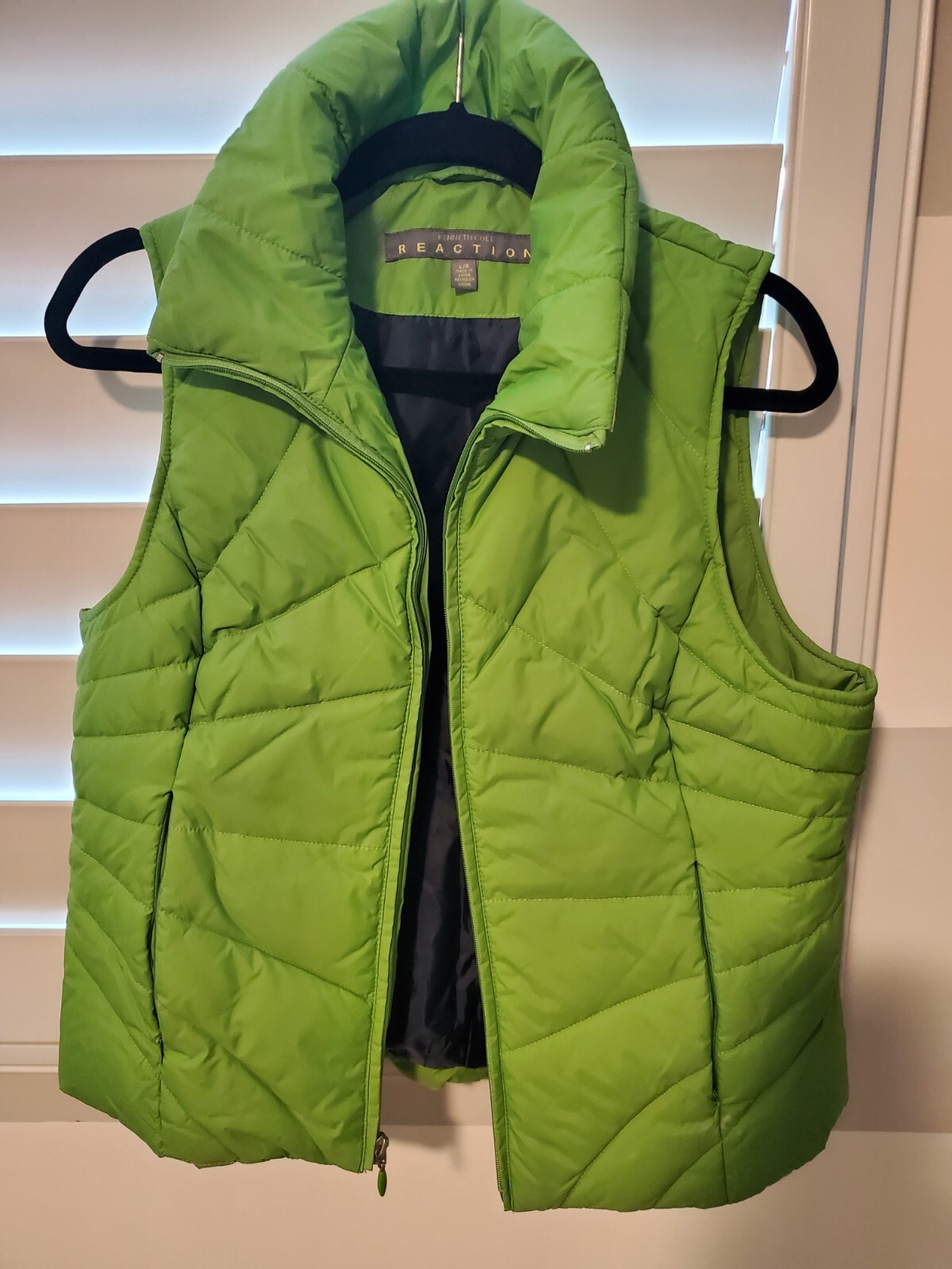 Kenneth Cole Reaction WM Size LARGE Lime Green Quilted Down Feather Puffer Vest