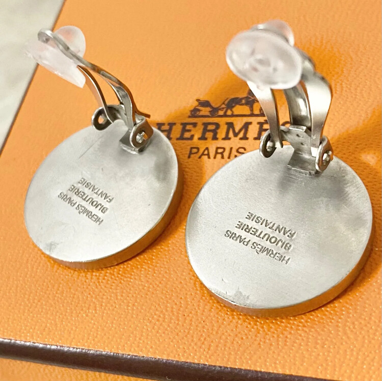HERMES sellier shell / silver イヤリング ファッション