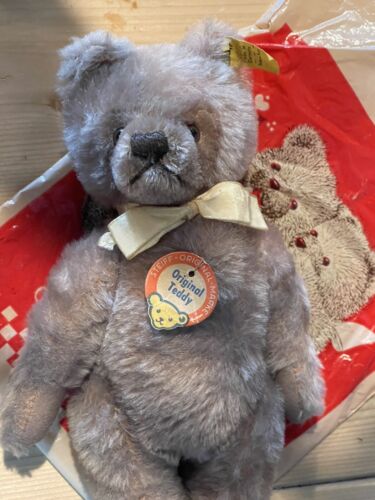 Vintage Steiff Original Teddy bear Button And Tag 0202/26 - Picture 1 of 19
