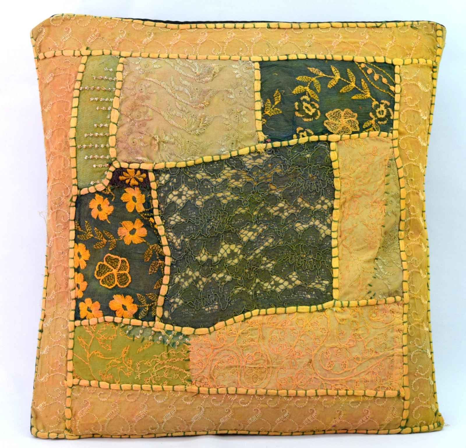 Vintage Look Beautiful Throw Cushion Cover Patchwork Embroidery. i17-288