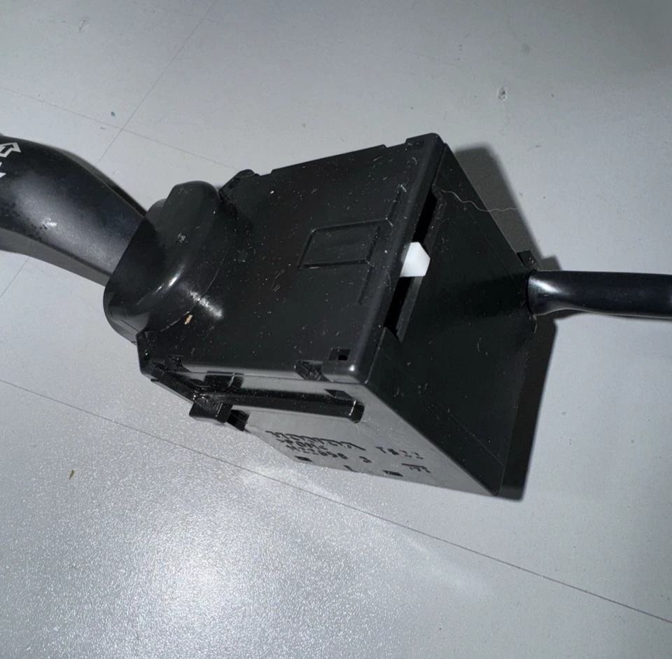 2005-2008 ACURA RL INTERRUPTOR DE PISCA-PISCA DE SETA ORIGINAL DO FABRICANTE HONDA/ACURA - Imagem 4 de 4