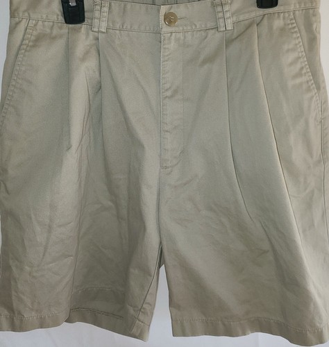 Nike Team Golfshorts Herren Größe 36 vorne plissiert beige