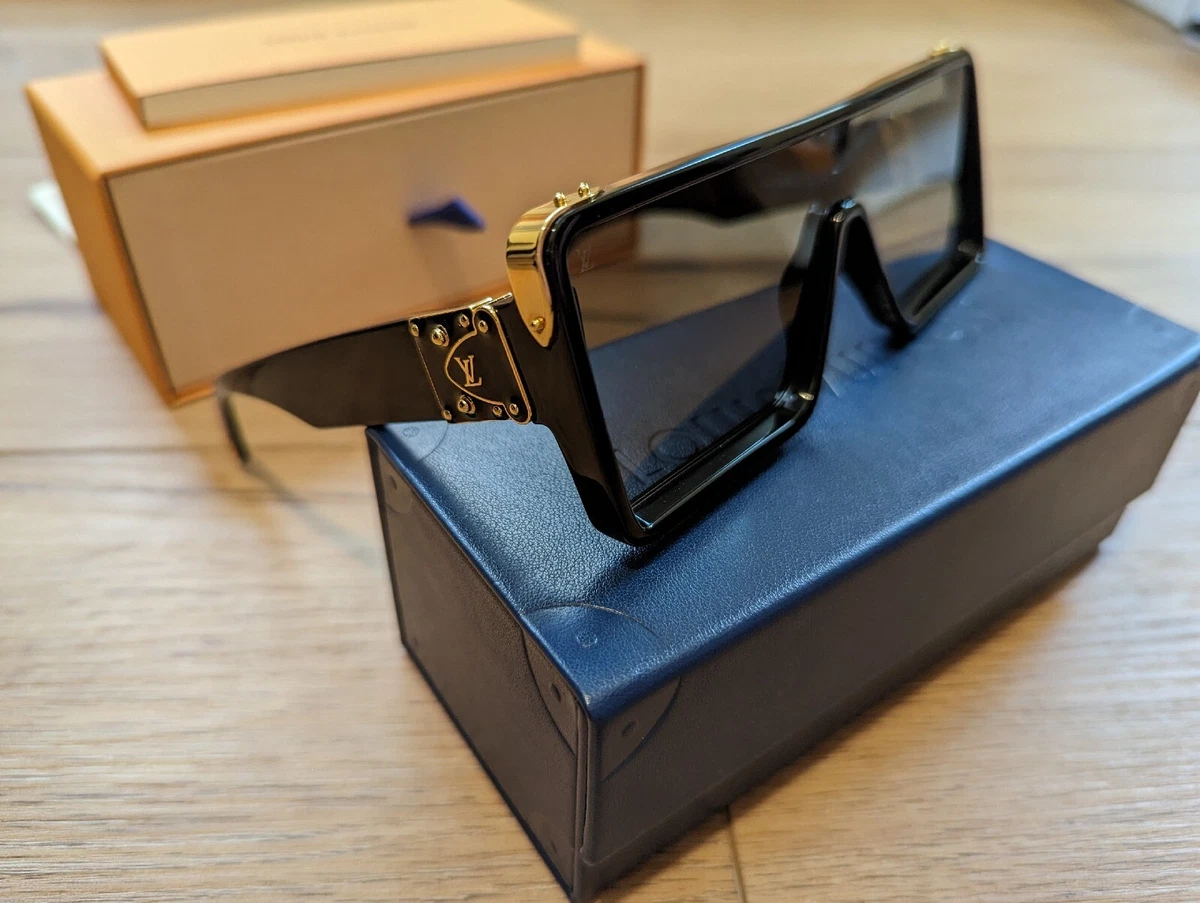 Louis Vuitton Black Acetate Z1321W Dayton Sunglasses Louis Vuitton