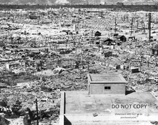 DESTRUCTION IN HIROSHIMA FOLLOWING DROP OF ATOMIC BOMB - 8X10 PHOTO (MW901)