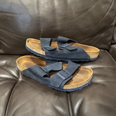 white fuzzy lined crocs