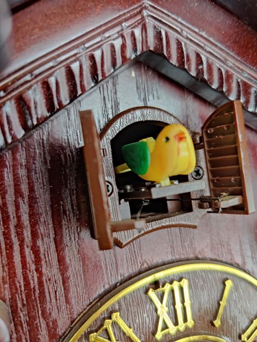 Cuckoo Clock With Birds 5 leaves Cuckoo Clock With Musical *Read* - Picture 3 of 21