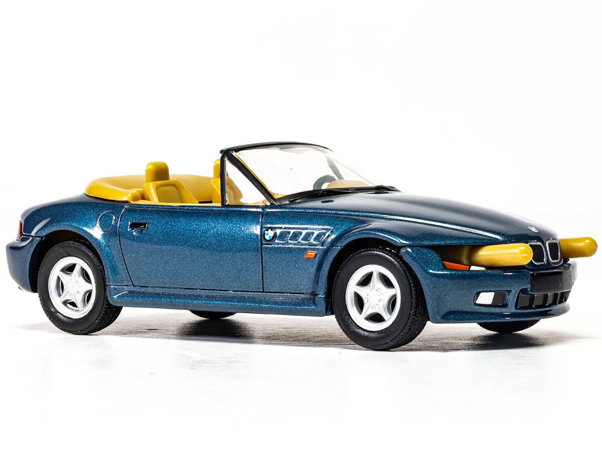 Corgi BMW Z3 Roadster Blue James Bond 007 