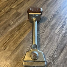 25KK63 KINKEAD CARPET KNEE KICKER, GOOD CONDITION