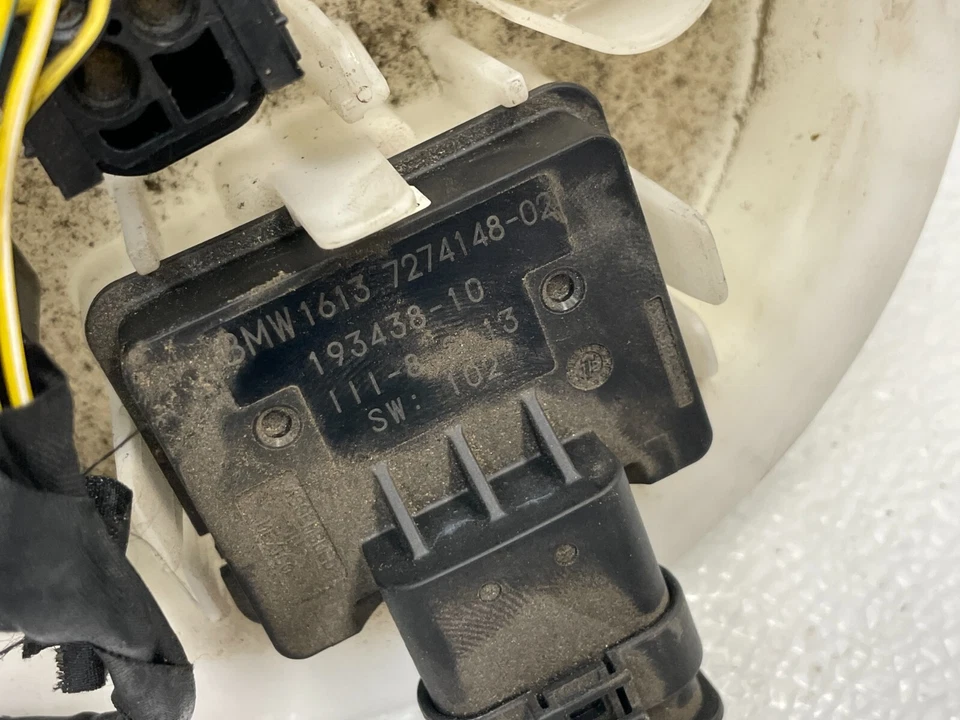 Conjunto de bomba de combustible tanque de gasolina 13 14 15 BMW Alpina B7 F01 F02 1457 OEM Foto 3 de 4