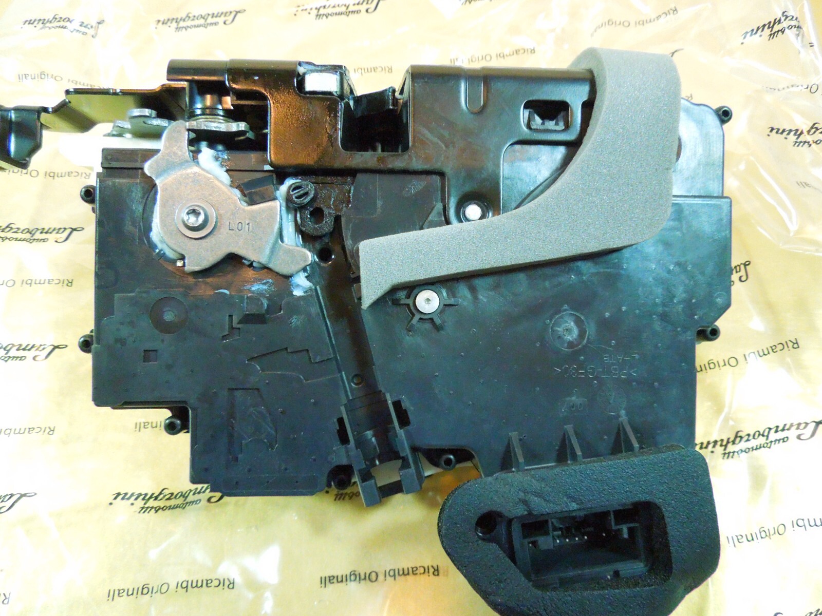 2019 2023 LAMBORGHINI URUS AUDI A6 Avant S6 quattro A7 LEFT FRONT DOOR LOCK OEM