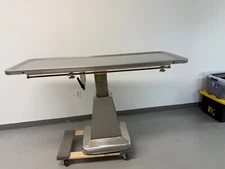 SHOR-LINE PEDESTAL VETERINARY SURGERY TABLE
