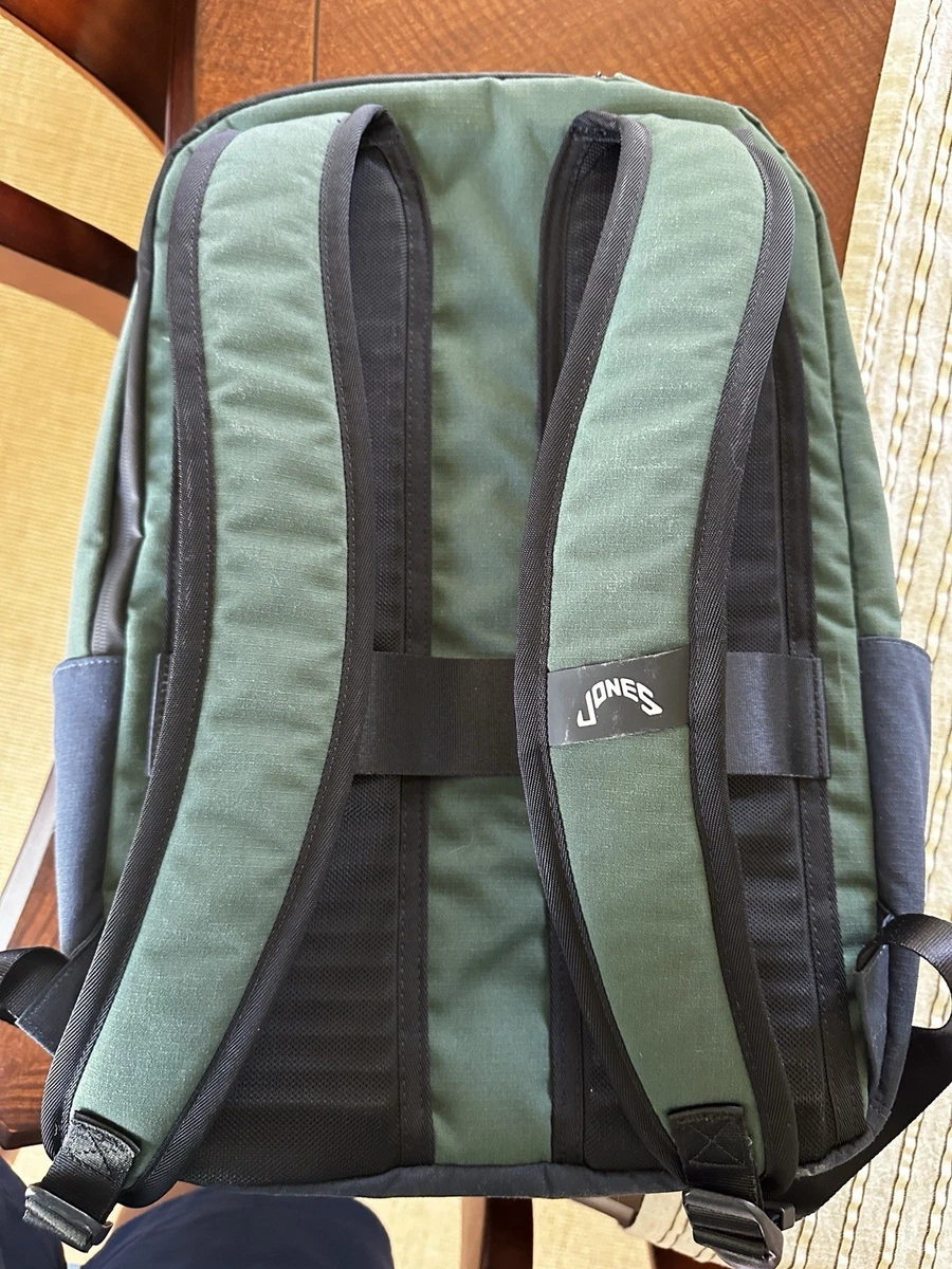 Jones A2 Backpack - Navy/Green - Discontinued