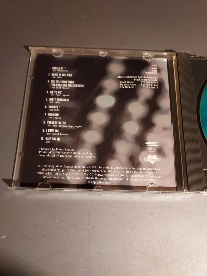 Joan Jett and the Blackhearts Notorious CD ZK-47488 OOP 1991 RARE MINT Foto 3 de 4