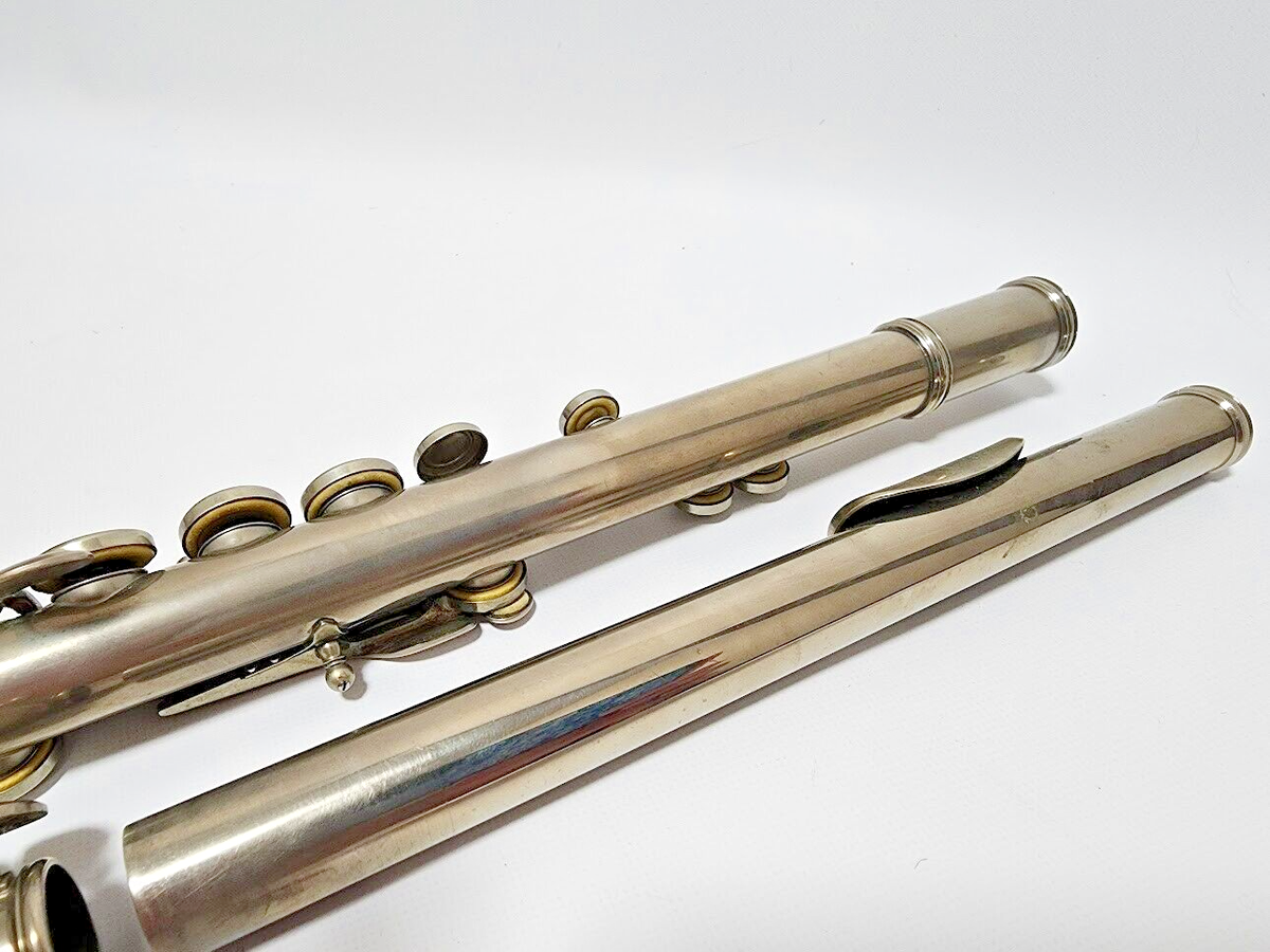 YAMAHA YFL-23 Flute Second hand NICKEL SILVER INSTRUMENT with case